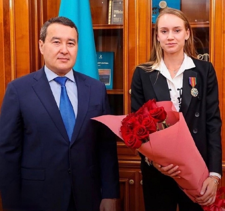 他总能用最 他总能用最